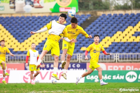 Sông Lam Nghệ An tích cực tập luyện sẵn sàng tiếp đón Đồng Tháp