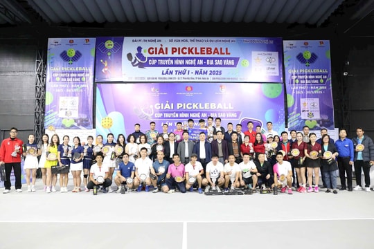 Trao giải 6 nội dung thi đấu Pickleball Cup Truyền hình Nghệ An - Bia Sao Vàng