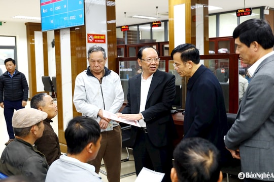 Lãnh đạo tỉnh Nghệ An kiểm tra thực tế tại Trung tâm Phục vụ hành chính công thành phố Vinh