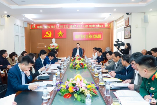 Phó Chủ tịch UBND tỉnh Nghệ An Nguyễn Văn Đệ làm việc về sắp xếp cấp xã, bỏ cấp huyện tại Diễn Châu