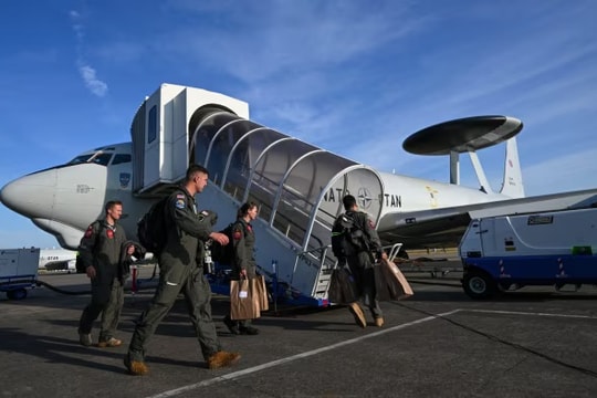 Các nước EU muốn dùng cấu trúc của NATO để triển khai lực lượng gìn giữ hòa bình tại Ukraine