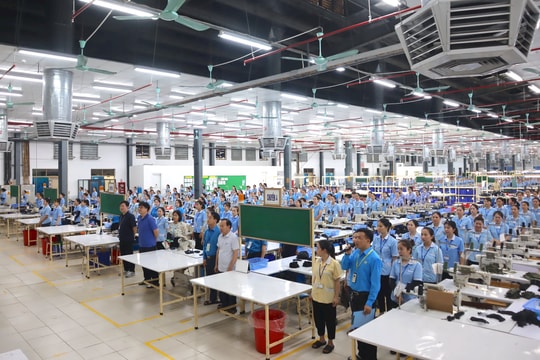 Infographic: 5 khoản tiền người lao động sẽ được nhận khi nghỉ việc trong năm 2025