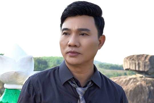 Ca sĩ Quang Linh 'lột xác' ở tuổi 60