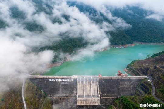 Nghệ An đề nghị xử lý dứt điểm tồn đọng dự án thủy điện Bản Vẽ trước khi cấp huyện chấm dứt hoạt động