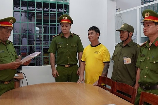 Cho vay lãi nặng 360%/năm, gã đàn ông bị bắt khi ép 'con nợ' ký giấy