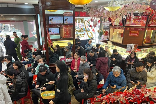 Giá vàng hôm nay 17/4/2025: Giá vàng trong nước và thế giới tăng sốc có thể lên 120 triệu đồng