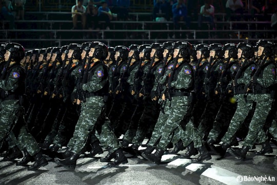 Những hình ảnh ấn tượng tại buổi tổng hợp luyện diễu binh, diễu hành