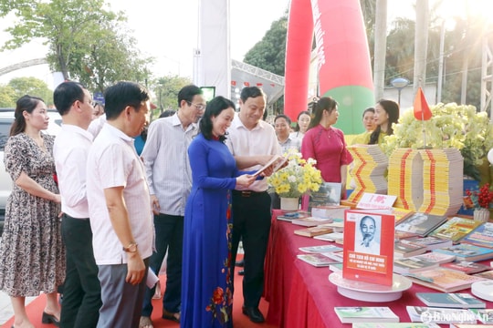 Nghệ An phát động hưởng ứng Ngày Sách và Văn hóa đọc Việt Nam năm 2025