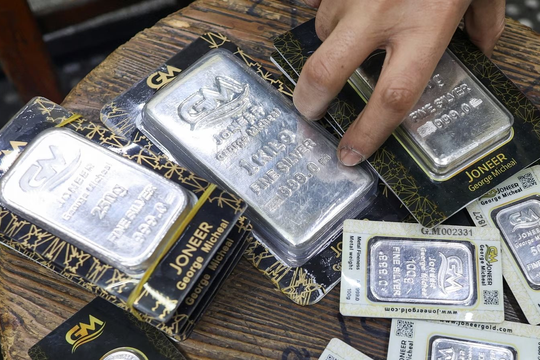 Giá bạc hôm nay 22/4/2025: Bật tăng trở lại