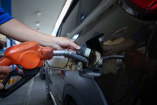 Giá xăng dầu hôm nay 21/4/2025: Xu hướng giảm mạnh