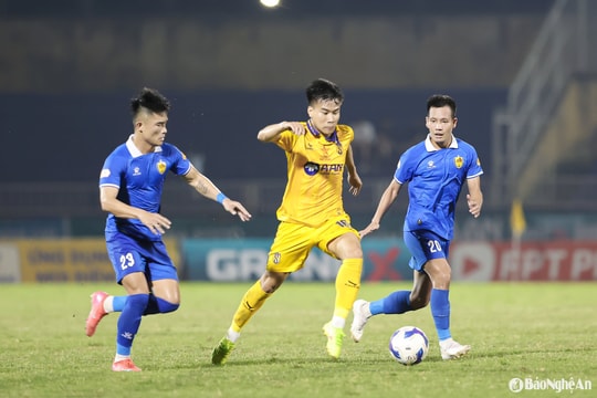 Trung vệ Hoàng Văn Khánh: Sông Lam Nghệ An luôn thi đấu với quyết tâm cao nhất