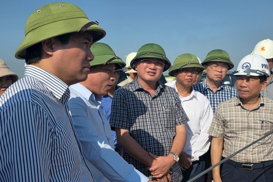 Thứ trưởng Bộ Xây dựng kiểm tra tiến độ Dự án cải tạo, mở rộng Quốc lộ 46 tại Nghệ An