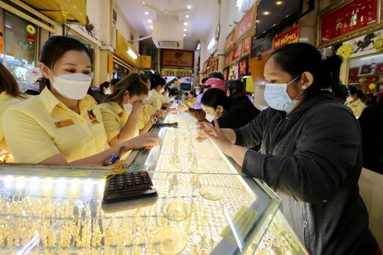 Giá vàng hôm nay 21/4/2025: Giá vàng trong nước và thế giới tăng gần chục triệu tuần qua