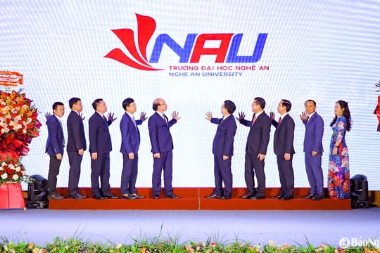 Công bố Quyết định thành lập Trường Đại học Nghệ An