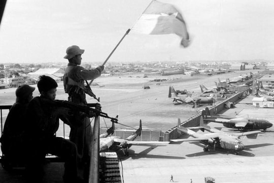 Chúng tôi tiếp quản Sài Gòn - Gia Định