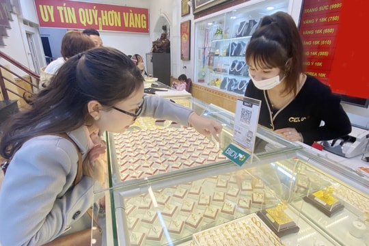 Giá vàng hôm nay 25/4/2025: Giá vàng trong nước và thế giới tăng mạnh về mức giá đầu tuần