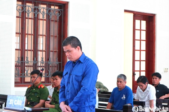 Con trai giấu ma túy trong nhà bố mẹ