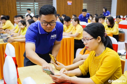 Trang bị kỹ năng chuyển đổi số cho đội ngũ cán bộ, công chức trong hệ thống Mặt trận ở Nghệ An
