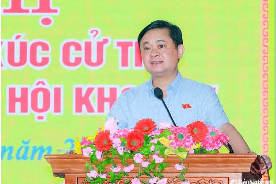 Phó trưởng Ban Thường trực Ban Chính sách, Chiến lược Trung ương Thái Thanh Quý tiếp xúc cử tri huyện Thanh Chương