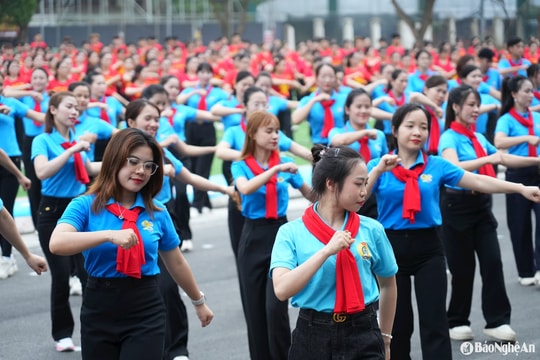 Thông điệp từ lễ phát động Tháng Công nhân năm 2025 tại Nghệ An