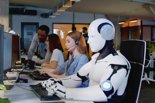 AI có thể giúp người lao động tiết kiệm 122 giờ mỗi năm