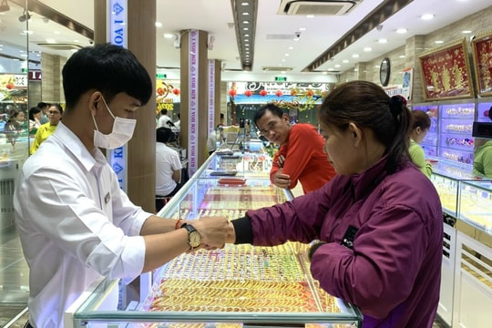 Giá vàng ngày 28/4/2025: Giá vàng trong nước và thế giới giảm xuống dưới ngưỡng quan trọng