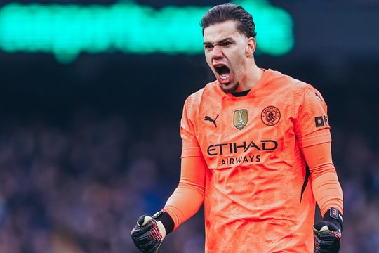 Ederson chuẩn bị rời Etihad: Guardiola không ngăn cản