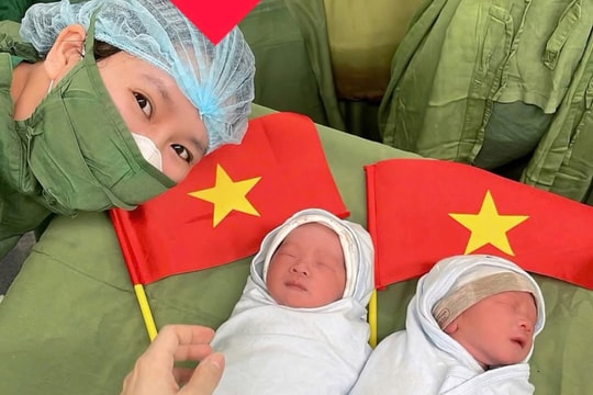 Cặp song sinh ngày 30/4 ở Nghệ An được đặt tên Thống Nhất và Hòa Bình