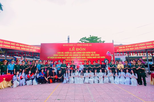 Quân khu 4, tỉnh Nghệ An đón các lực lượng hoàn thành nhiệm vụ diễu binh, diễu hành