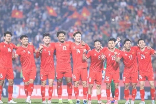 Truyền thông Malaysia lo ngại trước sức mạnh ĐT Việt Nam; De Bruyne khó sát cánh cùng Messi