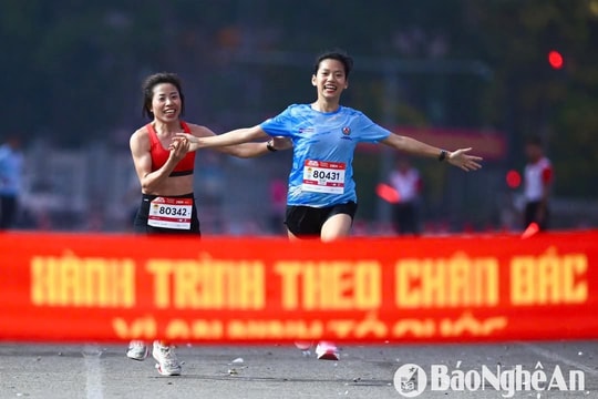 Giải chạy 'Hành trình theo chân Bác – Vì an ninh Tổ quốc' chính thức bắt đầu