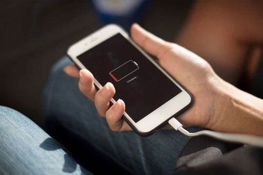 Cách xử lý khi iPhone nhanh hết pin