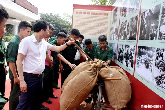 Kỷ niệm 71 năm chiến thắng Điện Biên Phủ (7/5/1954 – 7/5/2025): Nghệ An giáo dục truyền thống, lý tưởng cách mạng cho thế hệ trẻ