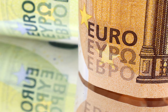 Tỷ giá Euro hôm nay 8/5: Duy trì đi quanh mốc 1,1370