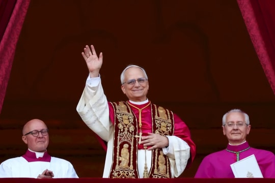 Tân Giáo hoàng Leo XIV ra mắt
