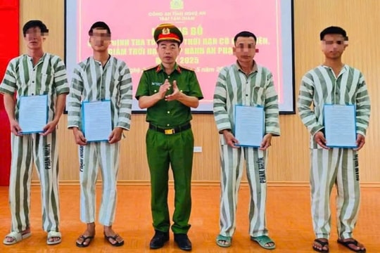 Nghệ An trao quyết định tha tù có điều kiện và giảm án cho 28 phạm nhân