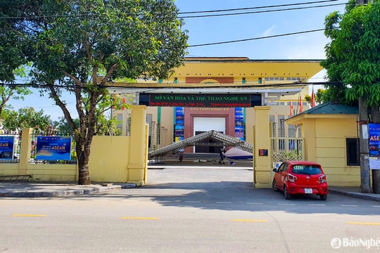 Phòng trưng bày chuyên đề Bảo tàng Nghệ An mở cửa trở lại với triển lãm ảnh 'Đất nước, con người ASEAN'