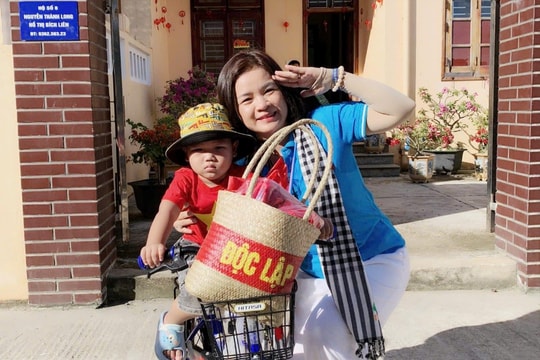 Chiếc túi “Độc lập” - Hành trình từ đất liền ra đảo xa