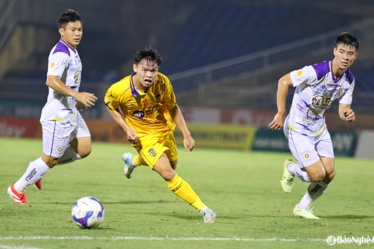 Sông Lam Nghệ An thua ngược Hà Nội FC ở phút bù giờ