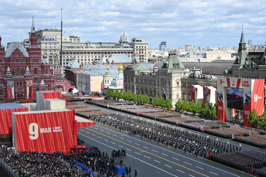 Sự hiện diện của các nhà lãnh đạo thế giới tại lễ duyệt binh ở Nga là một thất bại của phương Tây