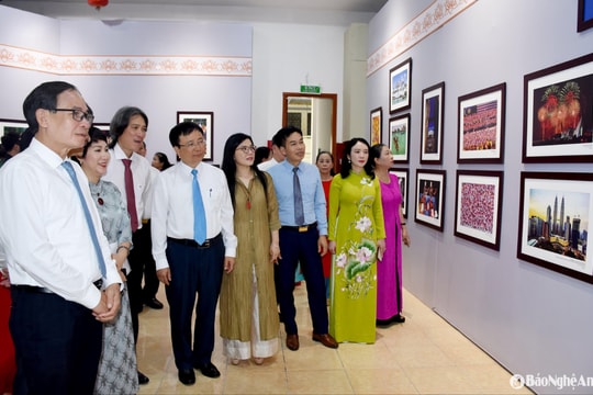 Khai mạc Triển lãm ảnh ‘Đất nước, con người ASEAN’