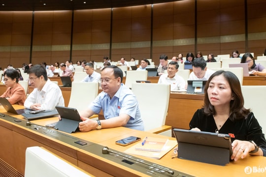 Trình Quốc hội xem xét rút ngắn nhiệm kỳ 2021-2026 của Quốc hội, HĐND các cấp