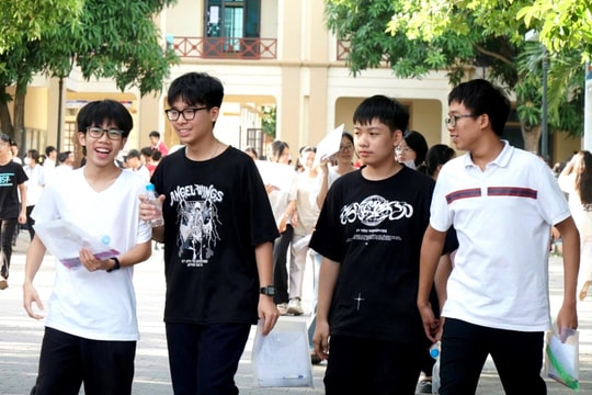 Trường THPT chuyên Phan Bội Châu tuyển bổ sung chỉ tiêu vào lớp 11 năm học 2025 - 2026