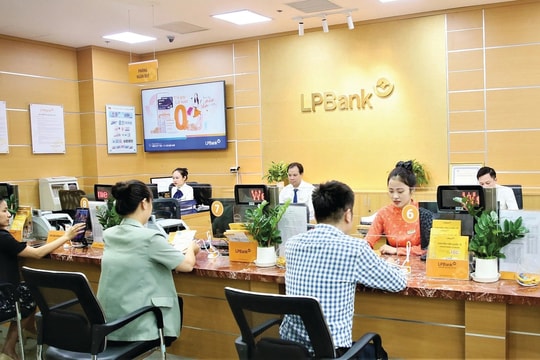 Lãi suất tiền gửi tại quầy và online của LPBank tháng 5/2025