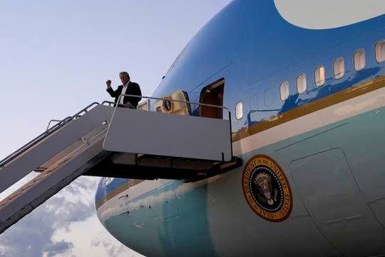 Mỹ sẽ nhận máy bay 747 hạng sang từ Qatar để làm Không lực Một?