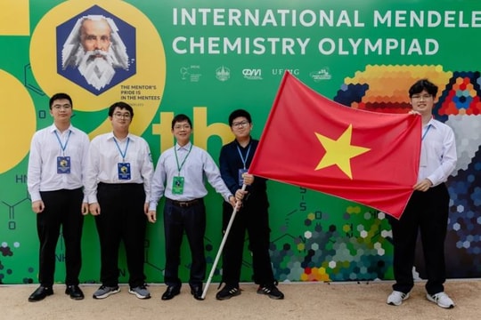 Nam sinh Trường Phan giành Huy chương Vàng tại Kỳ thi Hóa học quốc tế Mendeleev