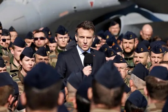 Pháp để ngỏ khả năng triển khai vũ khí hạt nhân tại châu Âu