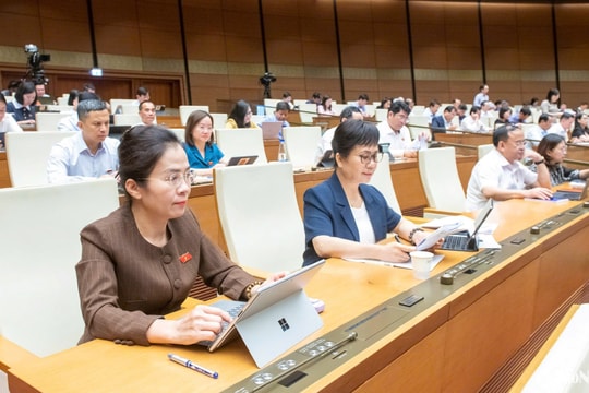 Quốc hội thảo luận sửa Hiến pháp, làm rõ quyền hạn chính quyền địa phương