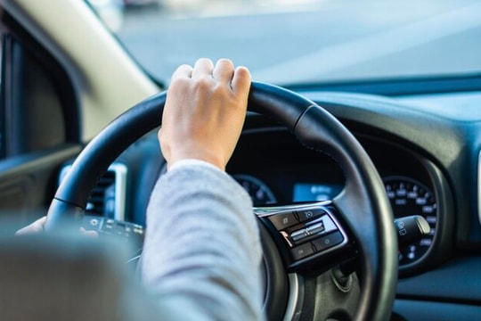 5 nguyên tắc sống còn tránh buồn ngủ, mất tập trung khi lái xe đường dài ngày hè