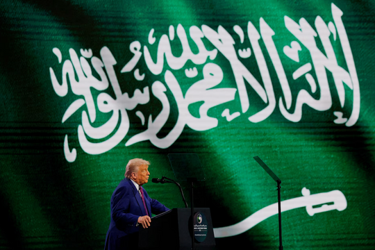 Tổng thống Trump sẽ gặp Tổng thống Syria tại Saudi Arabia trước khi tới Qatar